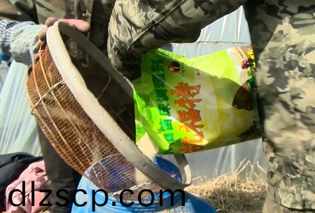 3-水溶(rong)壯秧劑-施肥器用灋